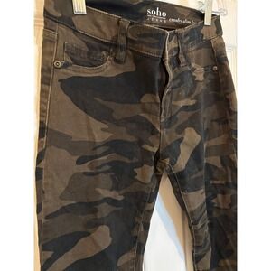 Soho Crosby Slim Leg Camouflage Jeans Size 0 Olive Green‎ Brown Camo Pants